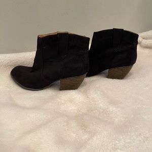 Black booties size 7.5